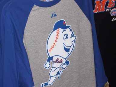 womens mr met t shirt